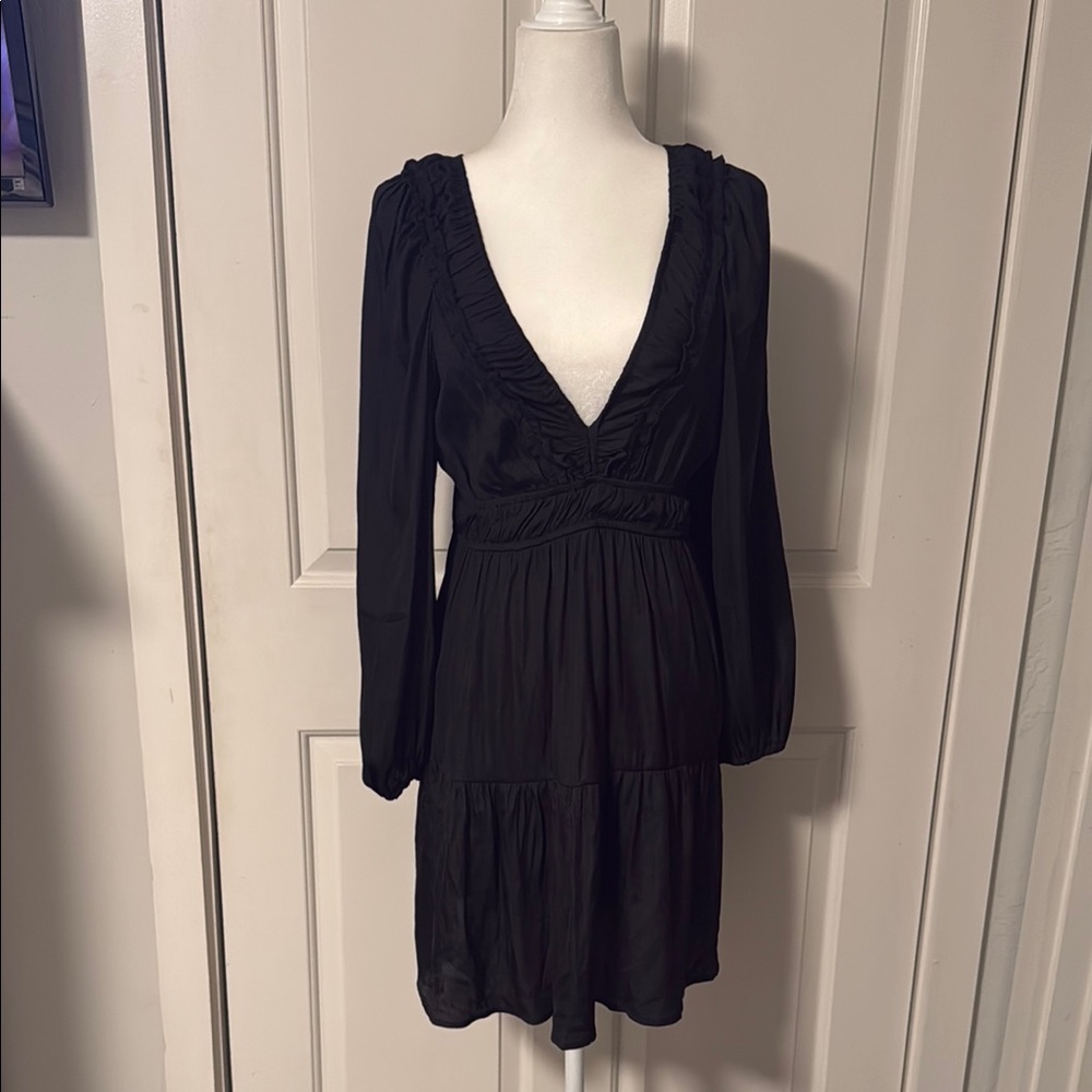 Elegant Black Long Sleeve Dress